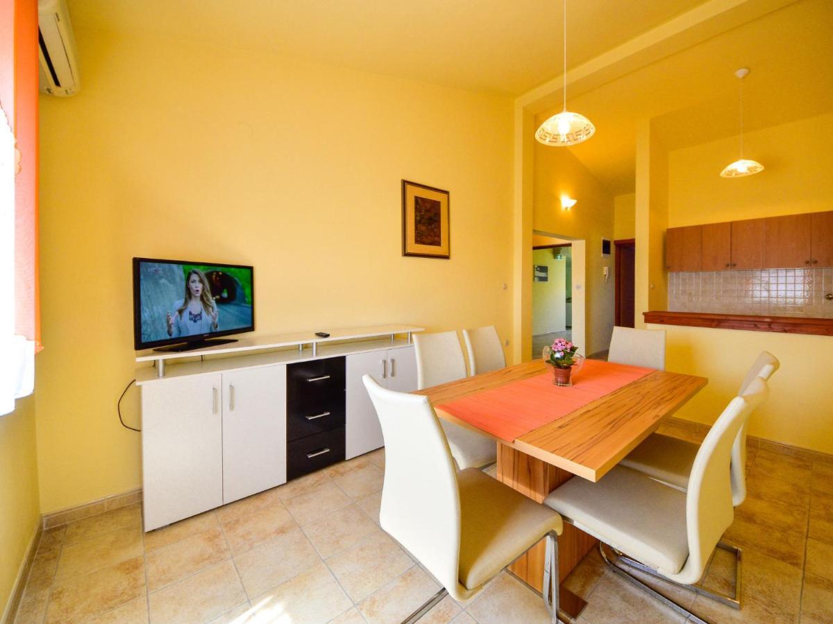 Apartment Fani-4 By Interhome Banjol Kültér fotó