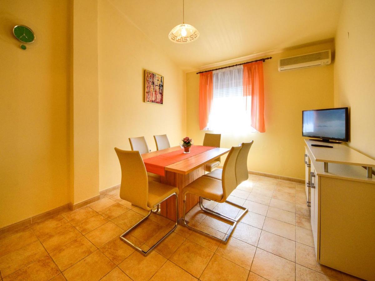 Apartment Fani-4 By Interhome Banjol Kültér fotó
